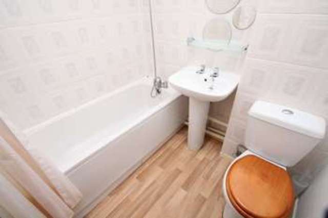  Image of 2 Bedroom Terraced  For Sale at Woolwell Plymouth Devon, PL6 7QW