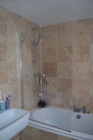 Image of 3 Bedroom Terraced  For Sale at Wycliffe Grove  Nottingham, NG3 5FP