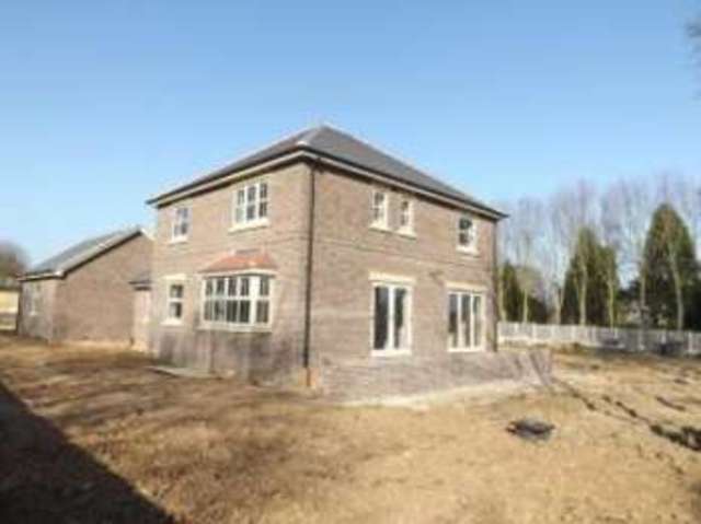  Image of 4 Bedroom Detached  For Sale at Scawthorpe Doncaster Bentley, DN5 7UN