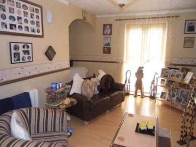  Image of 3 Bedroom Semi-Detached for sale at Bridlington North Humberside Bridlington, YO16 4RJ