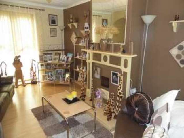  Image of 3 Bedroom Semi-Detached for sale at Bridlington North Humberside Bridlington, YO16 4RJ