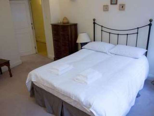  Image of 2 Bedroom Property  To Rent at Bishopsgate  London, EC2M 4NR