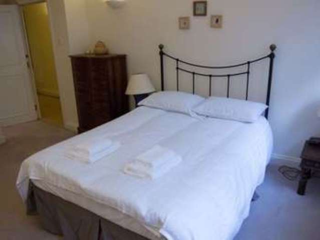  Image of 2 Bedroom Property  To Rent at Bishopsgate  London, EC2M 4NR