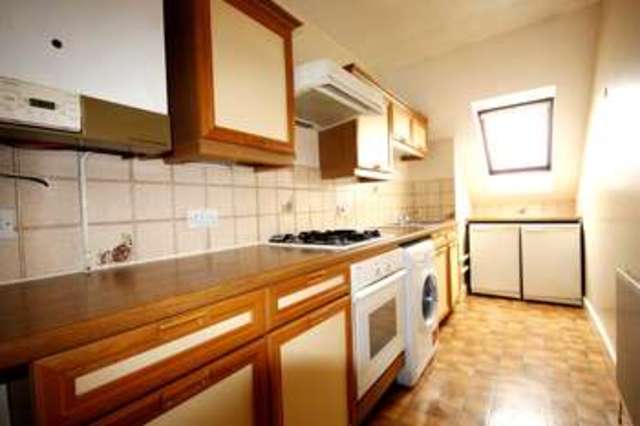  Image of 2 Bedroom Flat  For Sale at Beckenham Kent Beckenham, BR3 5NY