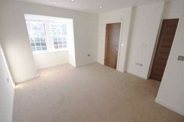  Image of 3 Bedroom Mews  To Rent at Beckenham Kent Beckenham, BR3 5HR