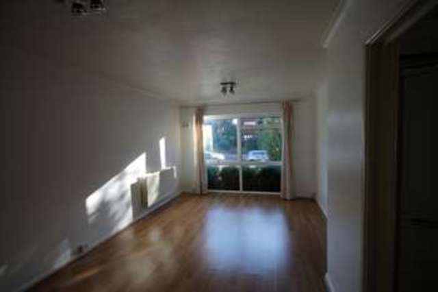 Image of 1 Bedroom Flat  To Rent at Beckenham Kent Beckenham, BR3 5XE