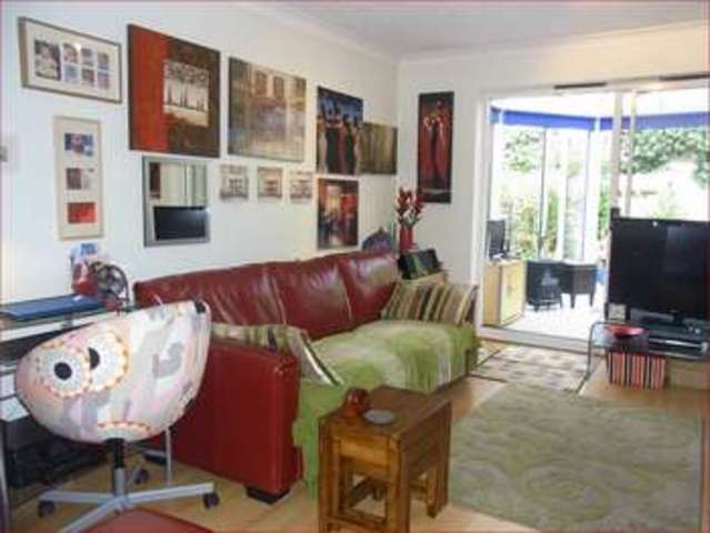  Image of 2 Bedroom Terraced  For Sale at Artesian Grove  New Barnet, EN5 5HU