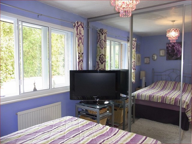  Image of 2 Bedroom Terraced  For Sale at Artesian Grove  New Barnet, EN5 5HU