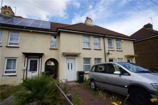  Image of 3 Bedroom Terraced  For Sale at Gravesend Kent Singlewell or Ifield, DA12 5LW