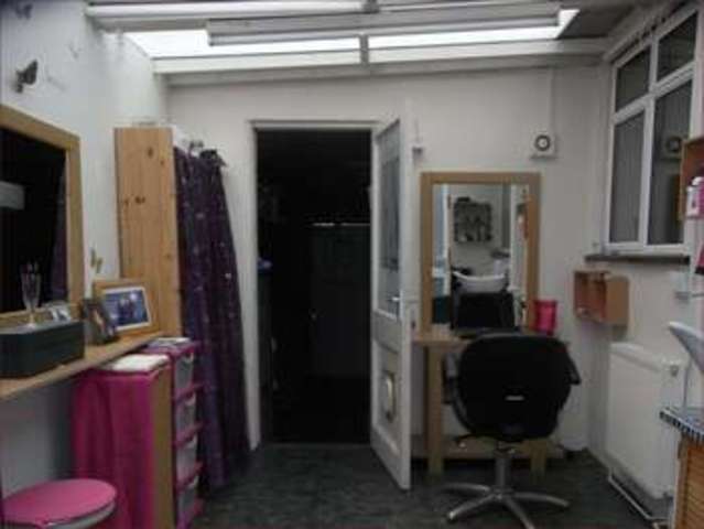  Image of 3 Bedroom Detached  For Sale at Baring Road  New Barnet, EN4 9AN