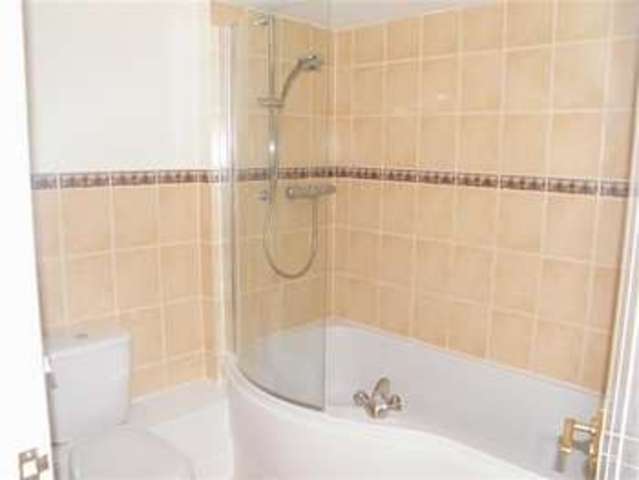  Image of 2 Bedroom Apartment  To Rent at Abingdon-on-Thames, OX14 3QH