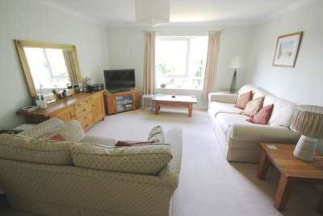  Image of 1 Bedroom Flat  For Sale at 53 Copers Cope Road Beckenham Beckenham, BR3 1NJ