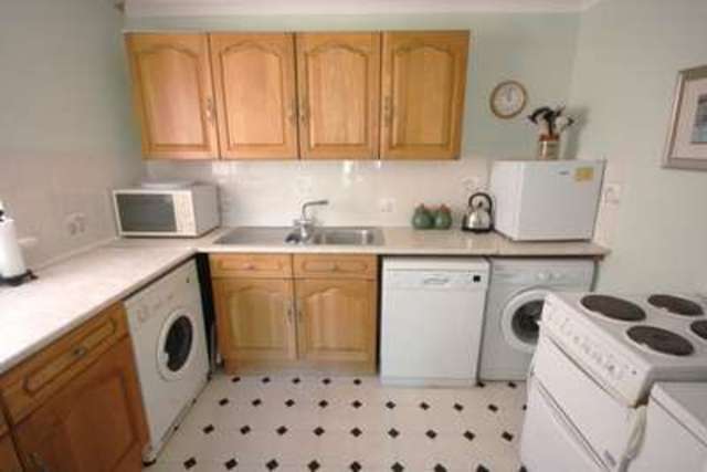  Image of 1 Bedroom Flat  For Sale at 53 Copers Cope Road Beckenham Beckenham, BR3 1NJ