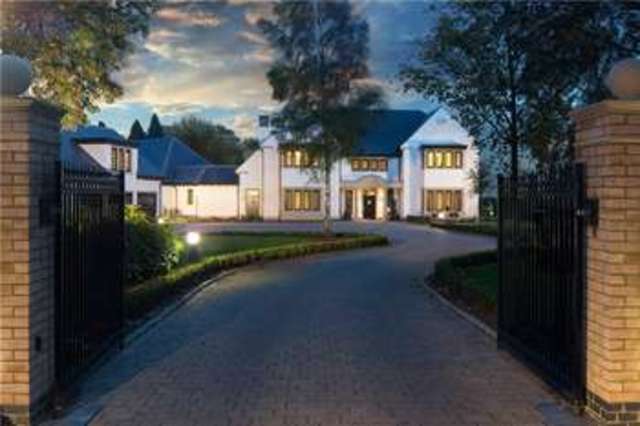  Image of Detached  For Sale at Stanmore Middlesex Stanmore, HA7 3JG