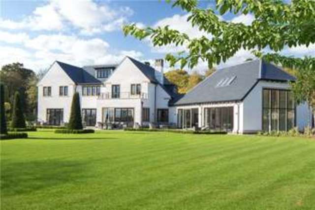 Image of Detached  For Sale at Stanmore Middlesex Stanmore, HA7 3JG