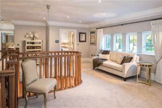  Image of Detached  For Sale at Stanmore Middlesex Stanmore, HA7 3JG