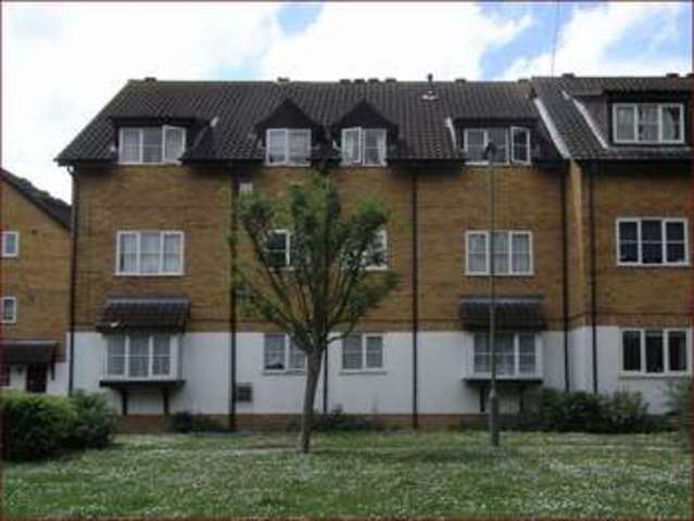  Image of 2 Bedroom Property  For Sale at Boleyn Way  VIEWING SATURDAY 7TH JUNE, EN5 5JS