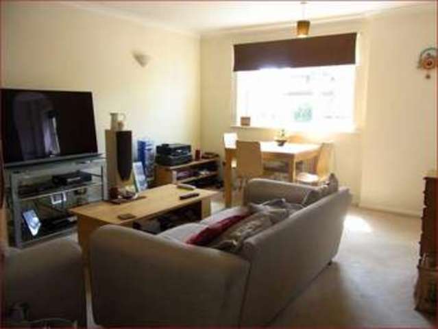  Image of 2 Bedroom Property  For Sale at Boleyn Way  NEW BARNET, EN5 5JS