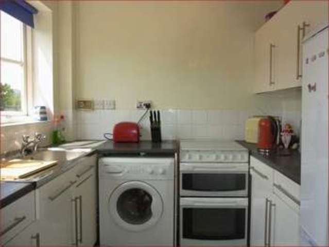  Image of 2 Bedroom Property  For Sale at Boleyn Way  NEW BARNET, EN5 5JS