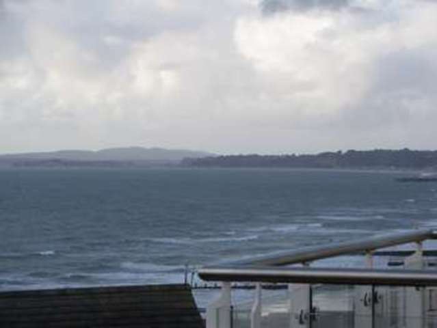  Image of 2 Bedroom Flat  For Sale at Boscombe Bournemouth Hampshire, BH5 1LE