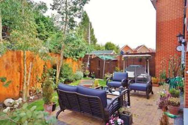  Image of 3 Bedroom Mews  For Sale at Abingdon, OX14 5HB