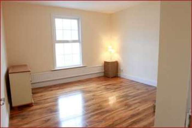  Image of 4 Bedroom Terraced  For Sale at Calvert Road  Barnet, EN5 4HJ