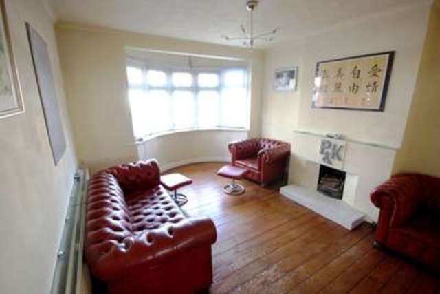  Image of 3 Bedroom Semi-Detached  For Sale at Coney Hall  West Wickham, BR4 9ES