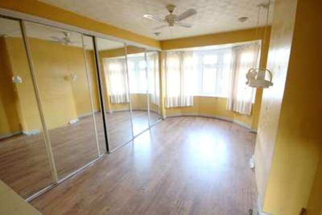  Image of 3 Bedroom Semi-Detached  For Sale at Coney Hall  West Wickham, BR4 9ES