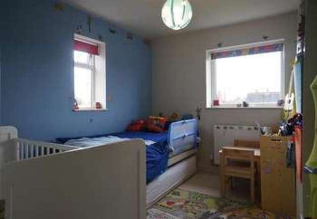  Image of 2 Bedroom Flat  For Sale at Abingdon, OX14 1HN