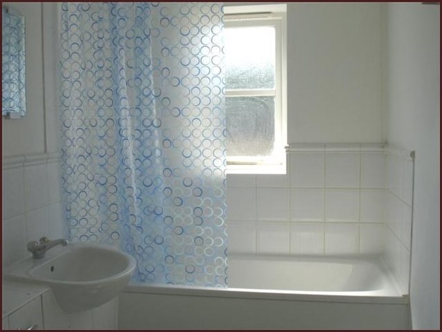  Image of 2 Bedroom Flat  For Sale at Clarence Close  New Barnet, EN4 8AD