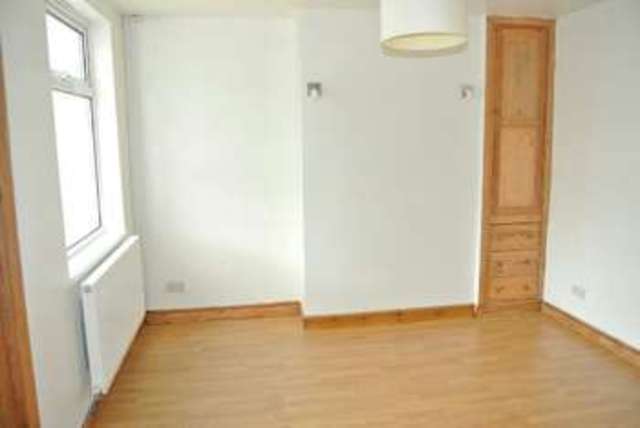  Image of 2 Bedroom Semi-Detached  For Sale at Collin Avenue  Nottingham, NG10 5JR