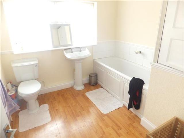  Image of 3 Bedroom Semi-Detached  To Rent at Sheldon, B26 3DB