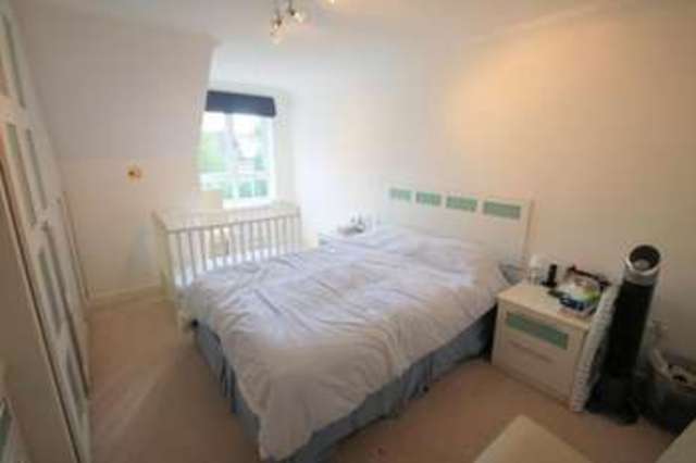  Image of 2 Bedroom Apartment  For Sale at Edgware Middx Edgware, HA8 8HU