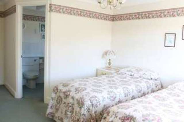  Image of 4 Bedroom Detached  For Sale at Cosham Portsmouth Hampshire, PO6 3UE