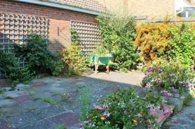  Image of 4 Bedroom Detached  For Sale at Cosham Portsmouth Hampshire, PO6 3UE