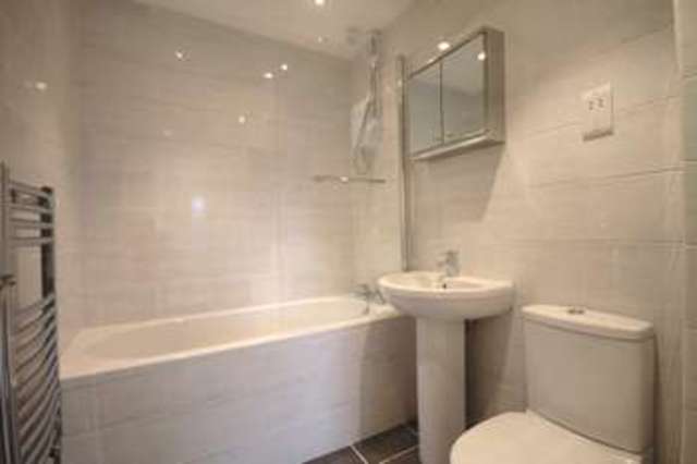  Image of 1 Bedroom Flat  To Rent at Beckenham Kent Beckenham, BR3 6TG