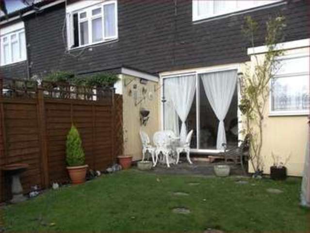  Image of 3 Bedroom Terraced  For Sale at Crocus Field  Barnet, EN5 2UB