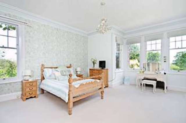  Image of 6 Bedroom Detached  For Sale at Curdridge Southampton Hampshire, SO32 2BD