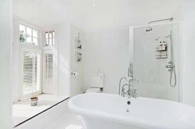  Image of 6 Bedroom Detached  For Sale at Curdridge Southampton Hampshire, SO32 2BD