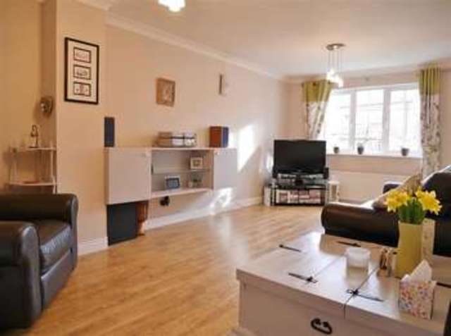  Image of 3 Bedroom Semi-Detached  For Sale at Abingdon, OX14 3UL