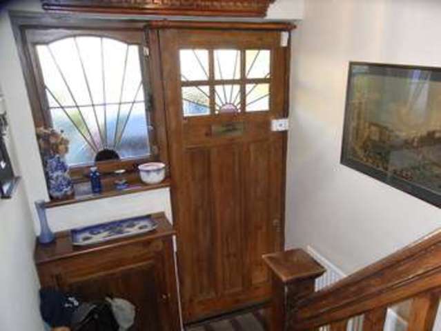  Image of 3 Bedroom Property  For Sale at Dale Close New Barnet Barnet, EN5 1BH