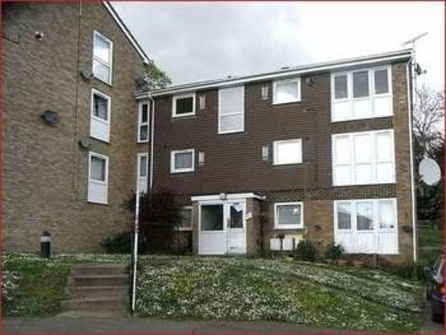  Image of 2 Bedroom Property  For Sale at Dunster Close  VIEWING SATURDAY 3RD MAY, EN5 2TE
