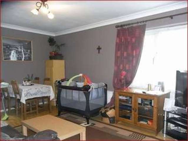  Image of 2 Bedroom Property  For Sale at Dunster Close  VIEWING SATURDAY 3RD MAY, EN5 2TE