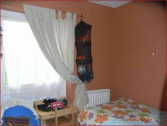  Image of 2 Bedroom Property  For Sale at Dunster Close  VIEWING SATURDAY 3RD MAY, EN5 2TE