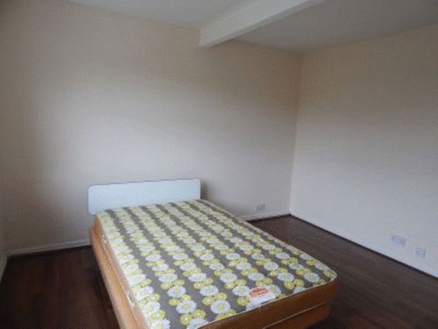  Image of 2 Bedroom Flat  To Rent at Scleddau Fishguard, SA65 9QT
