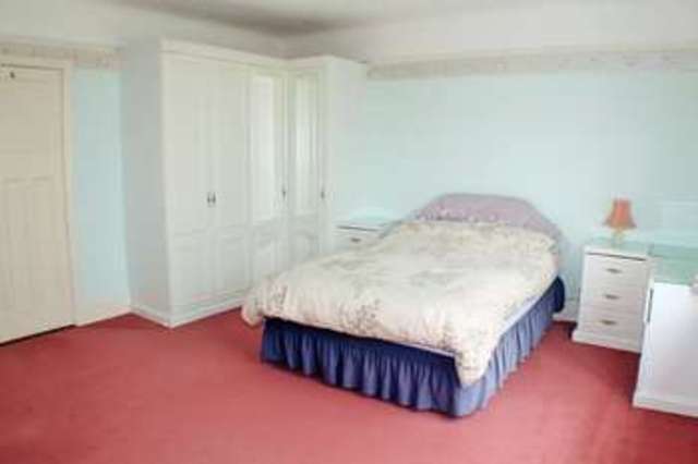  Image of 4 Bedroom Detached  For Sale at East Cosham Portsmouth Hampshire, PO6 2JR
