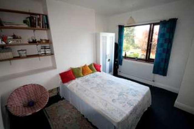  Image of 3 Bedroom End Of Terrace  For Sale at Beckenham Kent Eden Park, BR3 3HY