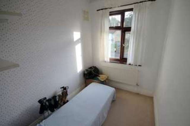  Image of 3 Bedroom End Of Terrace  For Sale at Beckenham Kent Eden Park, BR3 3HY