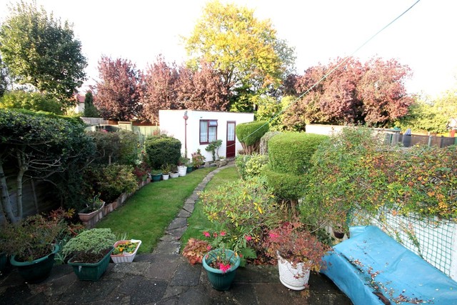  Image of 3 Bedroom End Of Terrace  For Sale at Beckenham Kent Eden Park, BR3 3HY