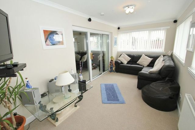  Image of 5 Bedroom Property  For Sale at Erskine Street  Alloa, FK10 2AX